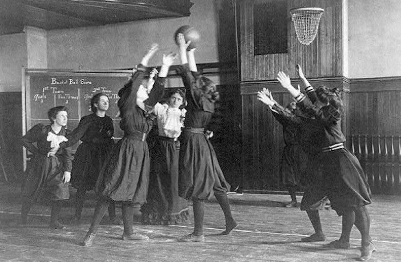 Senda Berenson, celle qui a conjugué le basket au féminin